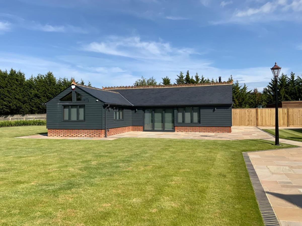 Little Oak Lodge Hailsham Exterior photo